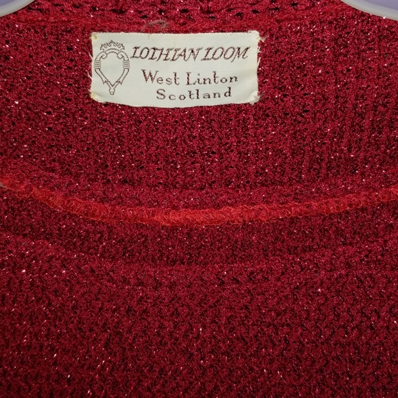 Beautiful red sparkling sweater set - Picture 2 of 8